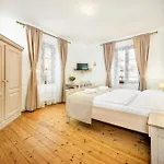 Szálloda Barbakan 3*