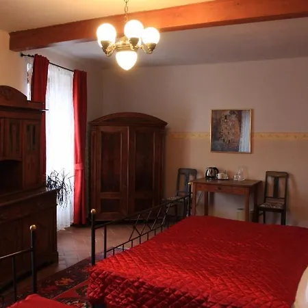 Barbakan Hotel 3*