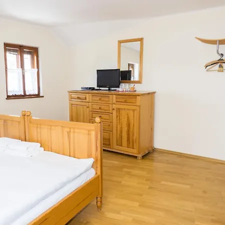 Otel Barbakan